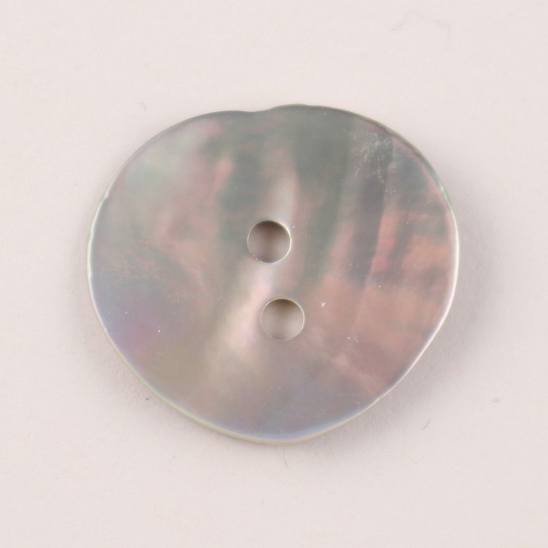 Mother of pearl button Aymard Mother of pearl button Aymard