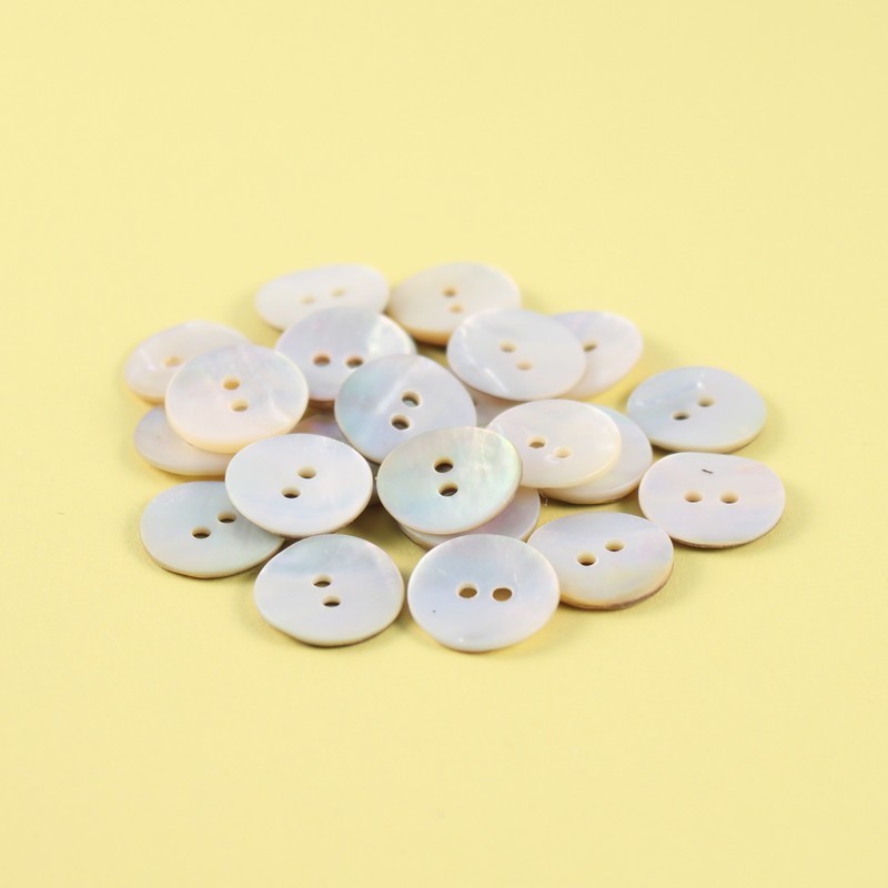 Set of 24 Berthe Mother of Pearl Buttons Set of 24 Berthe Mother of Pearl Buttons