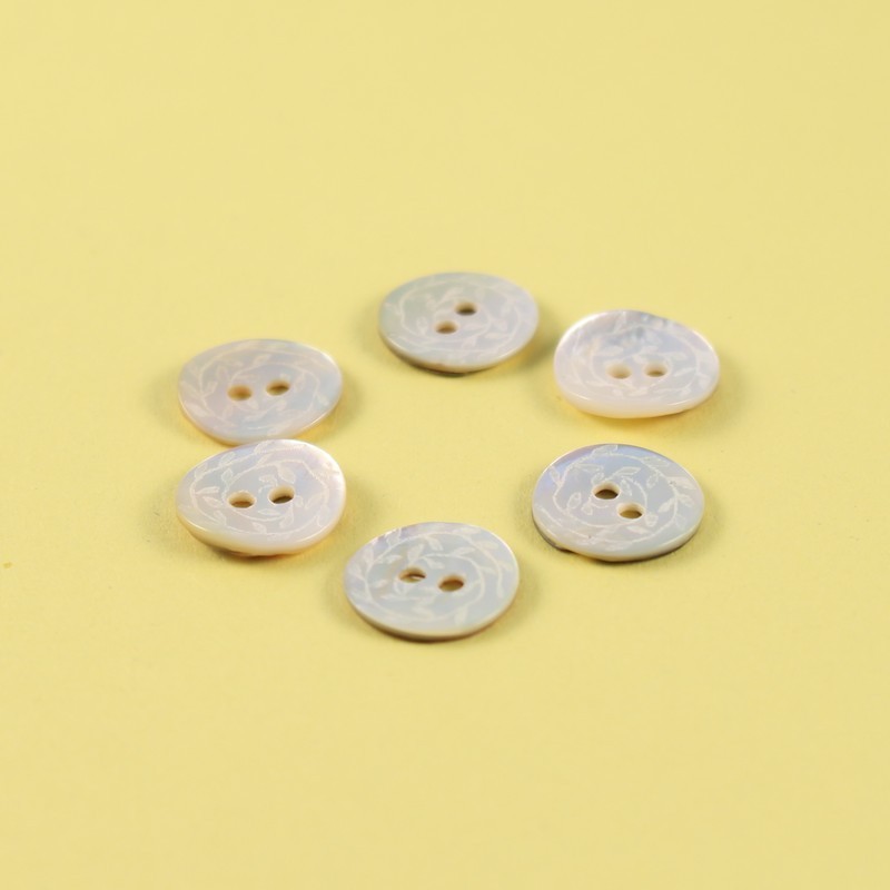 Set of 6 Bertine Mother of Pearl Buttons