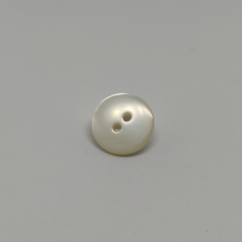 Mother of pearl button Dolores Mother of pearl button Dolores