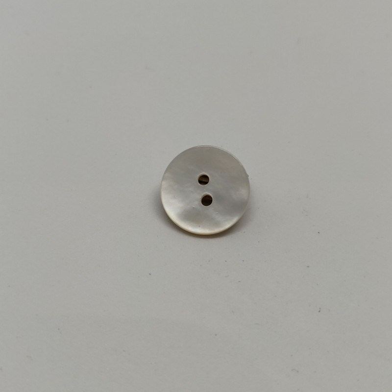 Mother of pearl button Domithilde Mother of pearl button Domithilde