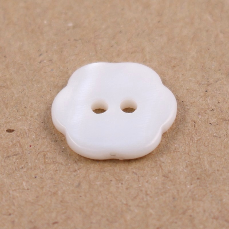 Mother of pearl button Abélia Mother of pearl button Abélia
