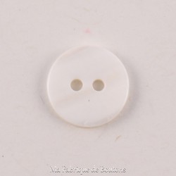 Edme Mother of Pearl Button