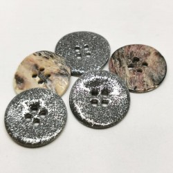 Mother of pearl glitter button Giger