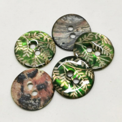 Button Mother of pearl enamel green flower Gino
