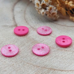 pink buttons